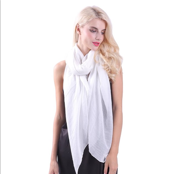 White Shawl / Wrap - Picture 1 of 10